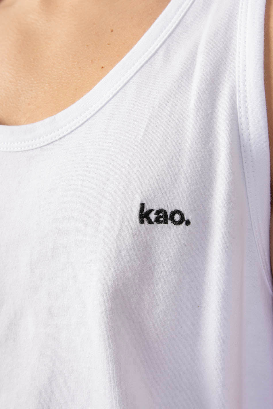 NATHAN WEISSES KURZES TANKTOP