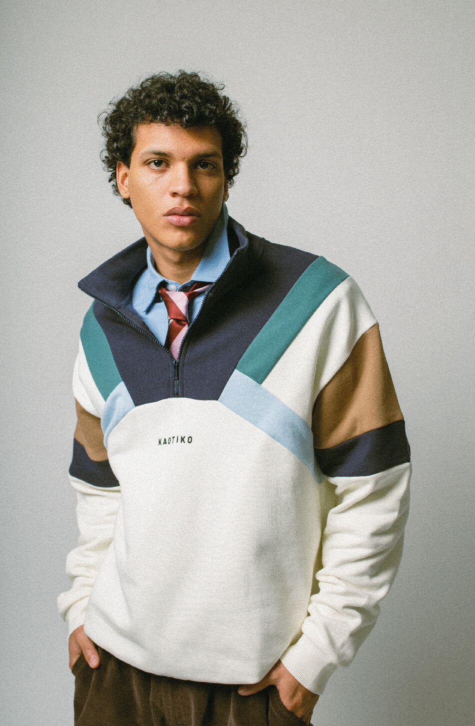 Sweat Aleck ivoire/bleu marine