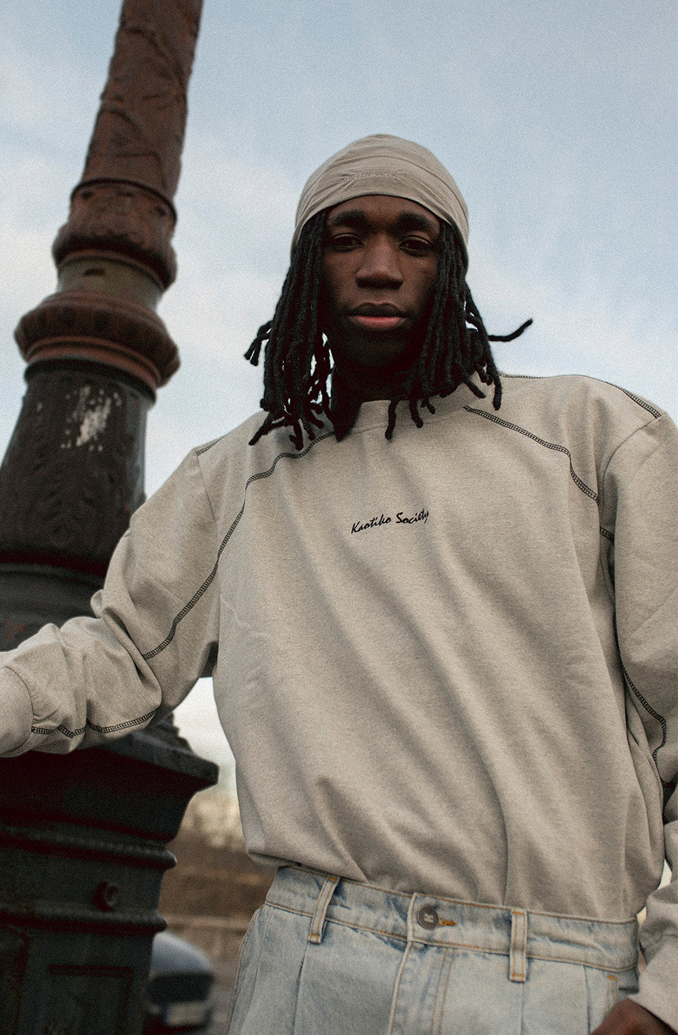 Sweat-shirt Patched Kaotiko Society Grey