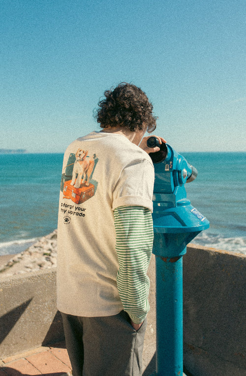 Holiday Upgrade Bio-Baumwoll-T-Shirt in Elfenbein