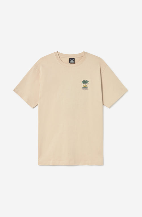 Camiseta Virgin Paradise Stone Kaotiko BCN en color piedra con gráfico frontal estilo tropical vintage y fit relaxed.