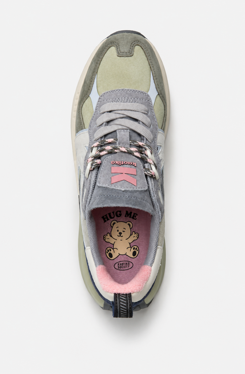 Zapatillas Detroit Multi Suede Khaki en ante y materiales combinados, con detalles verdes, grises, crudos, azul marino y rosa.