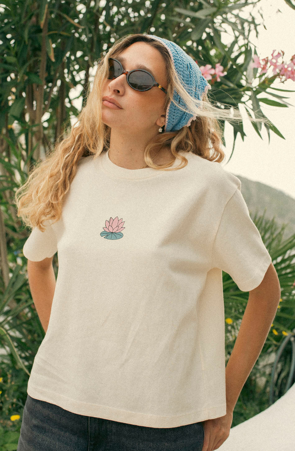 T-shirt Flowers Delivery en coton biologique