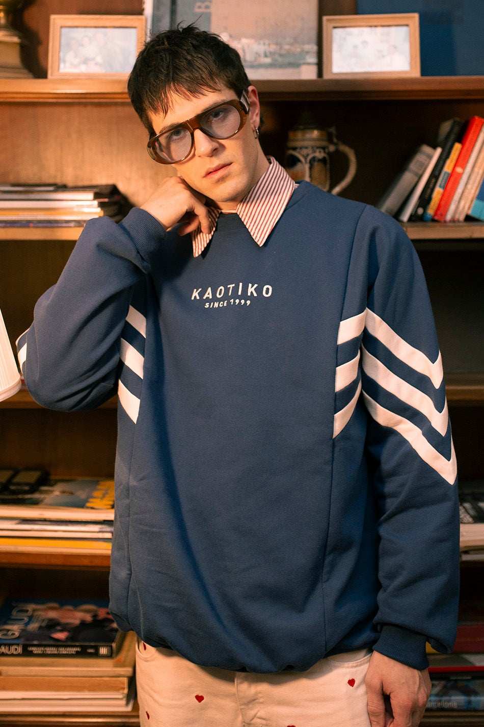 Sweat Chad Prusia / Ivory
