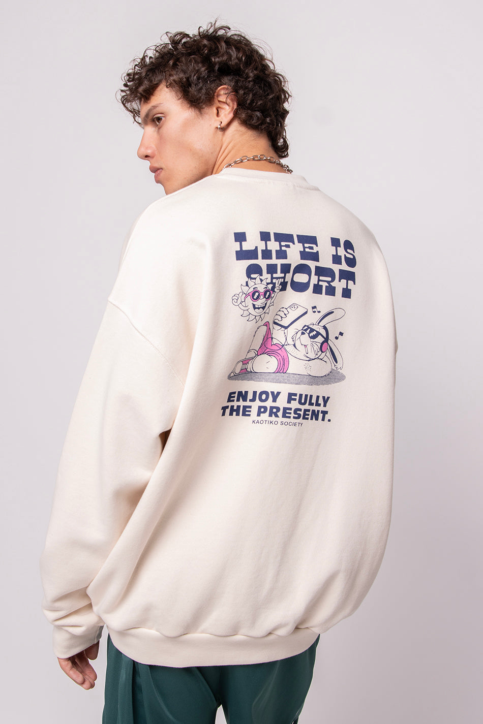 Sweat-shirt Life Is Short en coton biologique ivoire/rose 