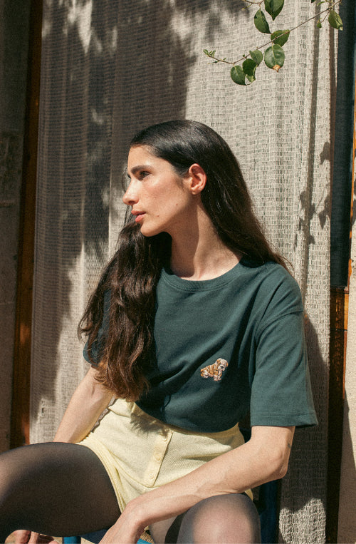 Bulldog Posy Green T-shirt