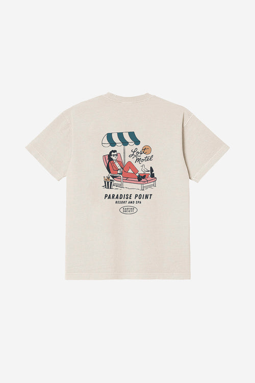 Camiseta Lost Motel Kaotiko BCN color ivory de algodón orgánico con gráfico frontal estilo motel vintage y fit regular.