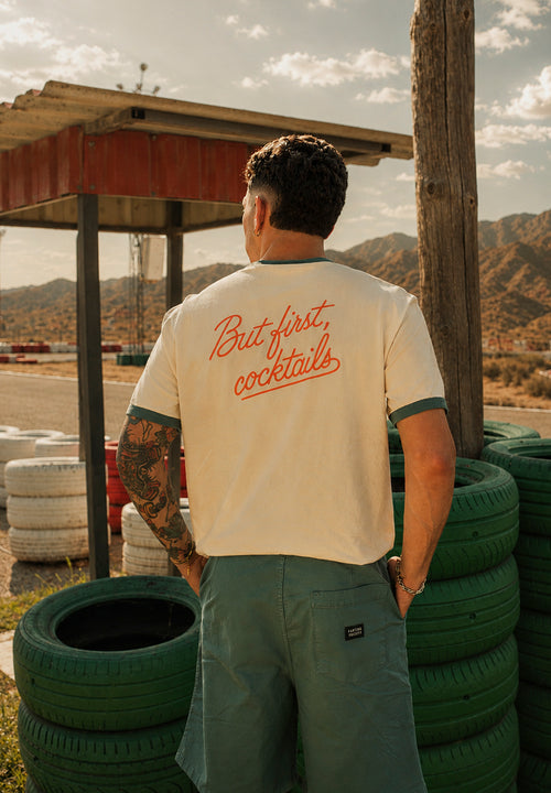 Aber zuerst Cocktails Elfenbein T-Shirt