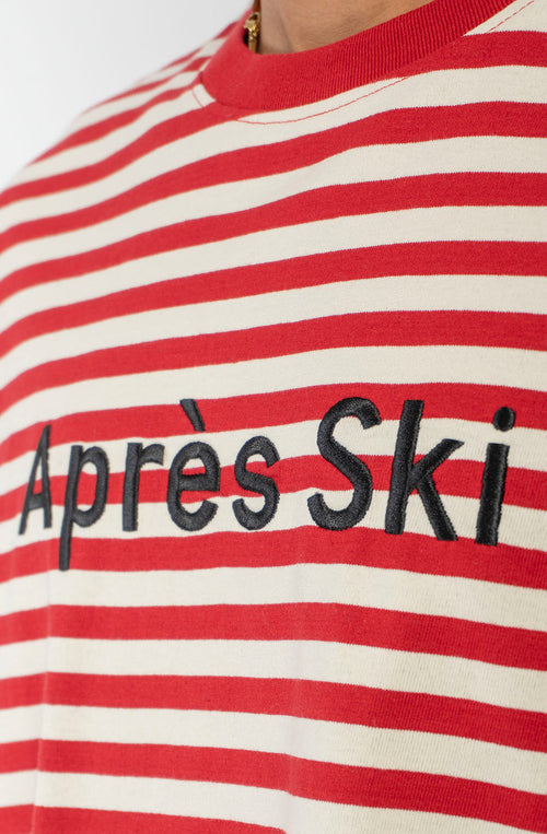 Camiseta Stripes Apres Ski Ivory Burgundy unisex de rayas rojas e ivory con bordado frontal