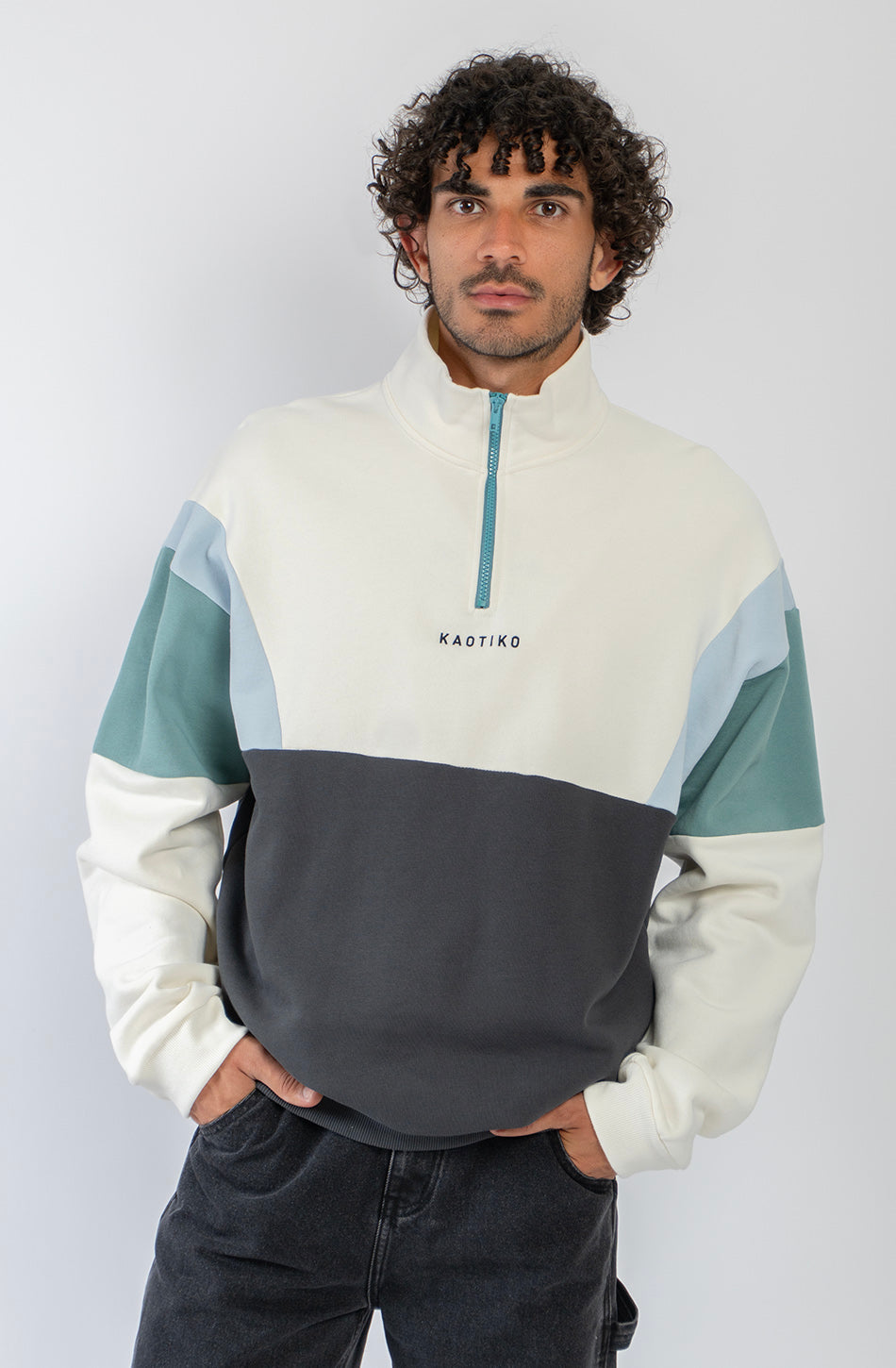 Sweatshirt Arthur Ivory Black Niagara Relaxed Fit